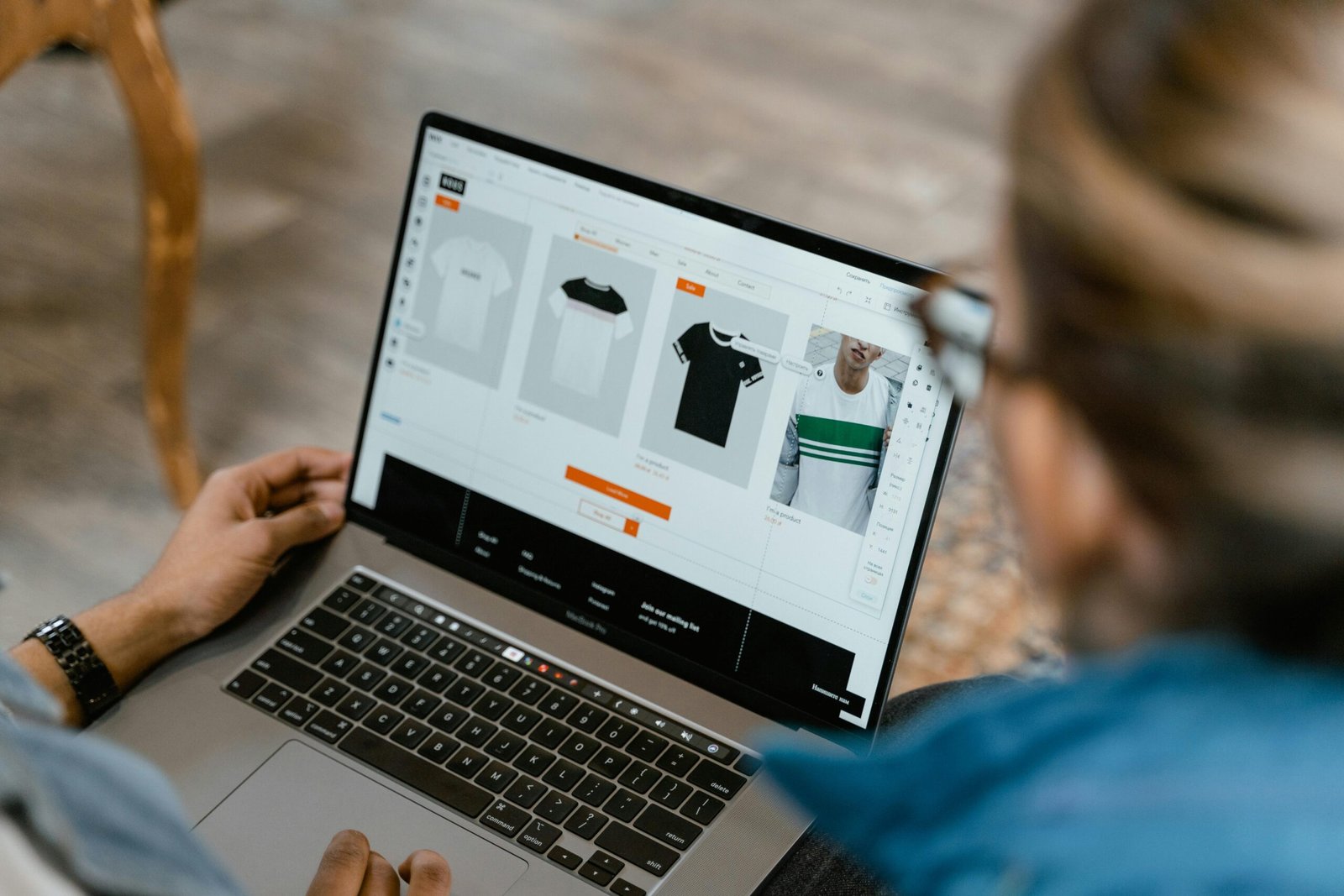 Graphics Design in E-commerce: How Visuals Can Drive Sales